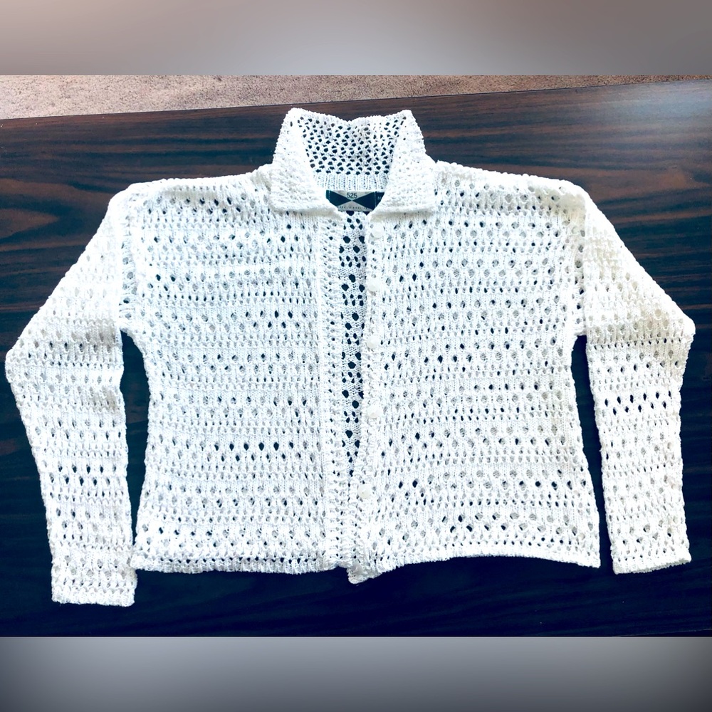 crochet Cardi VTG 90’s 525 America 100% white cotton lace crochet Size M